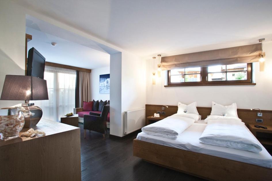 Hotel La Fradora - Dolomites Hotel San Cassiano  Bilik gambar