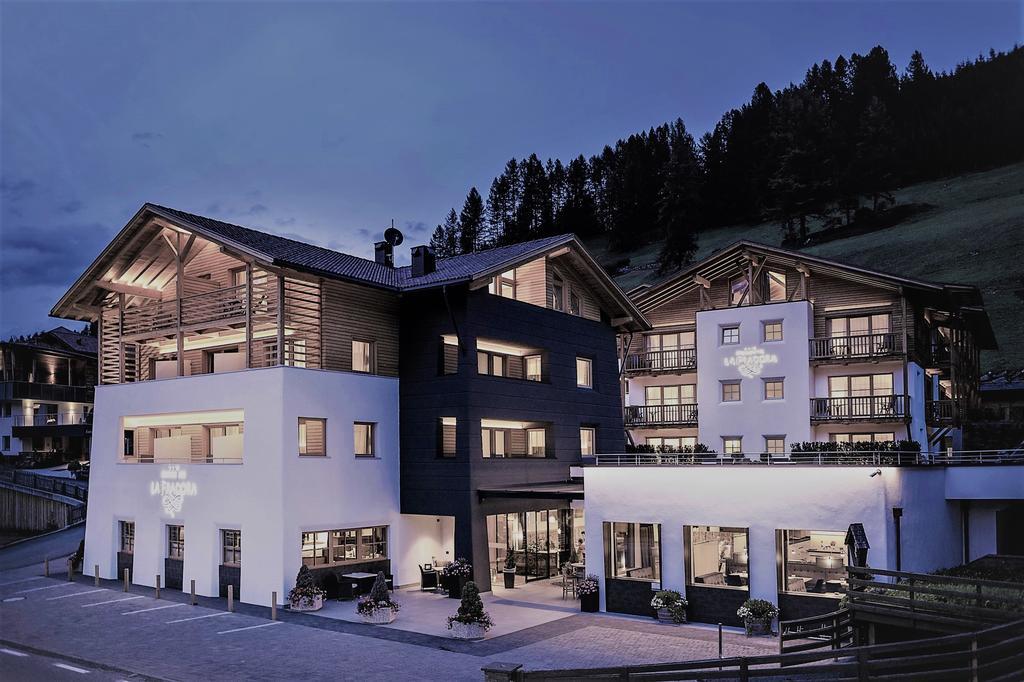 Hotel La Fradora - Dolomites Hotel San Cassiano  Luaran gambar
