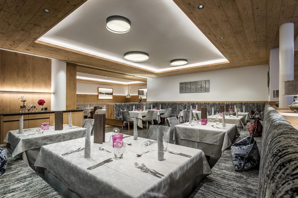 Hotel La Fradora - Dolomites Hotel San Cassiano  Luaran gambar